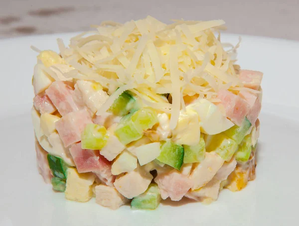 Surtido Menú Restaurante Tiro Sobre Fondo Blanco Bollo Chuleta Ensalada —  Fotos de Stock