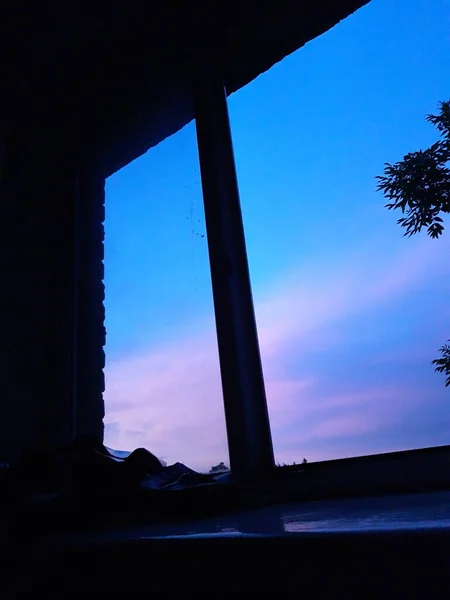 Окно Небо — стоковое фото