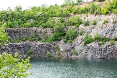 Su Altındaki Taş Devri Duvarı