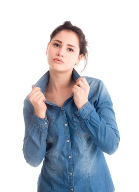 Çekici genç esmer izole poz