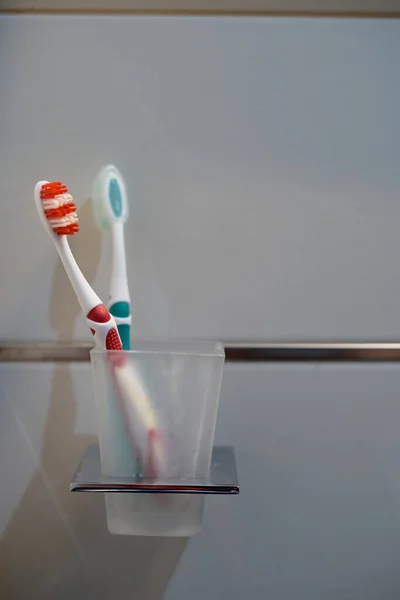 Red White Green White Toothbrushes Based — Stock Photo, Image