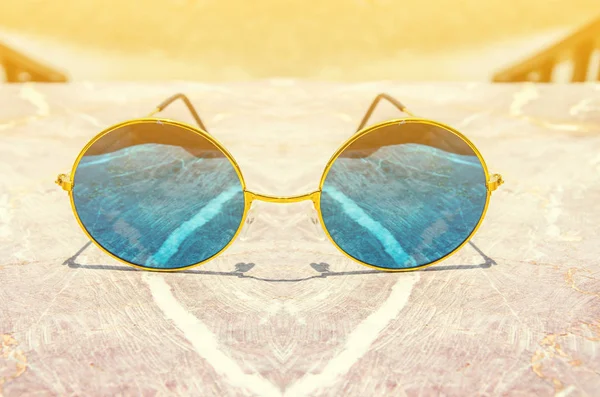 Óculos Sol Moda Óculos Sol Com Lentes Espelhadas — Fotografia de Stock