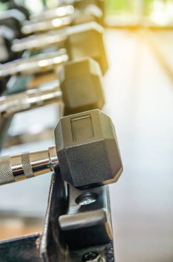 Halter salonunda - vintage etkisi ve güneş flare filtre efekti