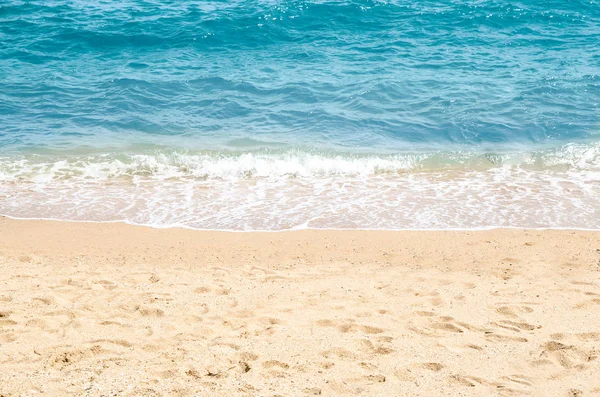 Піщаний пляж літній фон — стокове фото