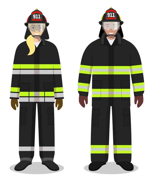 Brandweerman concept. Paar brandweerman en firewoman staan samen op witte achtergrond in vlakke stijl. Platte ontwerp personen personages. Vectorillustratie. — Stockvector