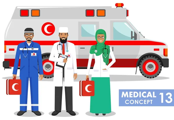 Lékařská koncepce. Detailní ilustrace muslimských záchranář muže, pohotovostní lékař, zdravotní sestra a sanitka auto v ploché styl na bílém pozadí. Vektorové ilustrace. — Stockový vektor