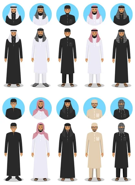 Conjunto de diferentes hombres árabes de pie en la ropa árabe musulmana tradicional en estilo plano. Musulmán, ropa árabe, vestido árabe oriental. Diferencias personas islámicas personajes avatares iconos. Vector . — Vector de stock