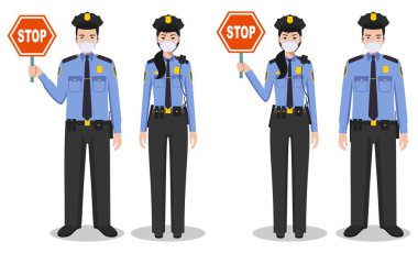 Geleneksel üniformalı ve koruyucu maskeli birkaç Amerikan polisi beyaz arka planda izole edilmiş. Polis ve kadın polislerin bir arada durması. Virüs, enfeksiyon, salgın.