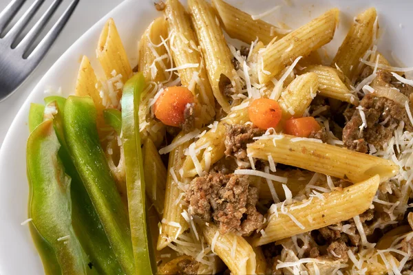 Heerlijke Gastronomische Pasta Met Groene Paprika Italiaanse Keuken Voedselconcept Close — Stockfoto