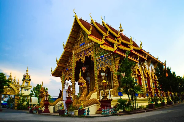 Прекрасний Вечір Вигляд Ват Бан Буак Крок Храм Чіангмай Таїланд — стокове фото