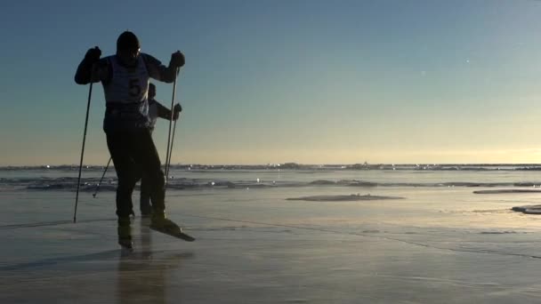 Athletes train at Lake Baikal. — Stock Video