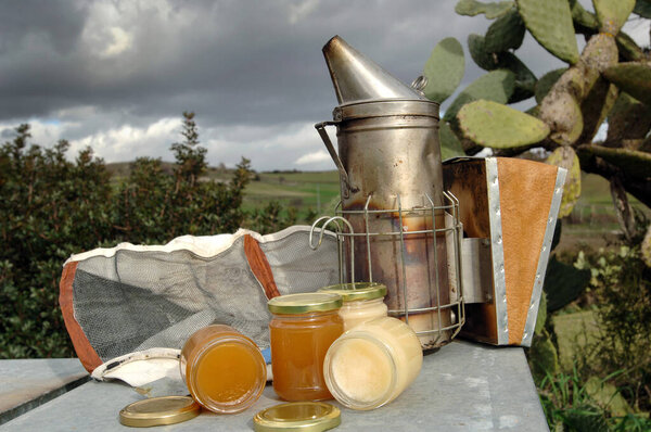 equipment for working with bees and various honey pots