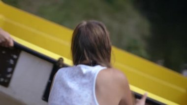 Arkadaşlar tekne hazırlanıyor