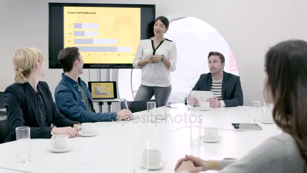 Presentazione aziendale in sala riunioni — Video Stock