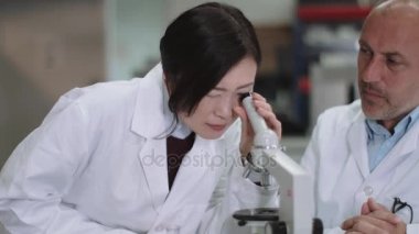 Bilim adamı takım çalışması 