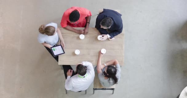 Overhead Schot Van Een Presentatie Zakelijke Bijeenkomst — Stockvideo