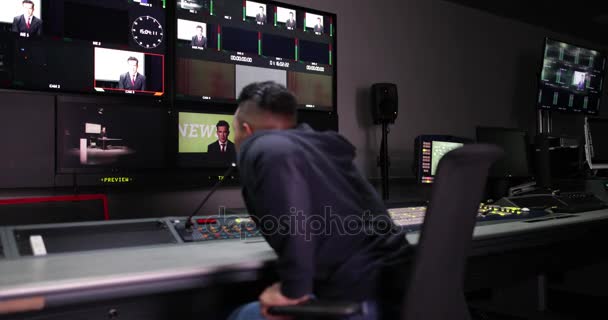Portrait Producer Control Room — Stock Video