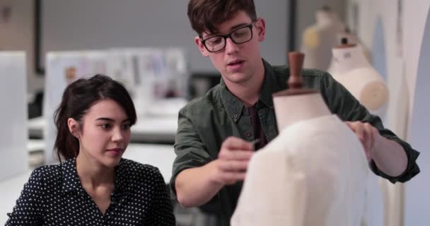 Studenti Moda Che Lavorano Design — Video Stock