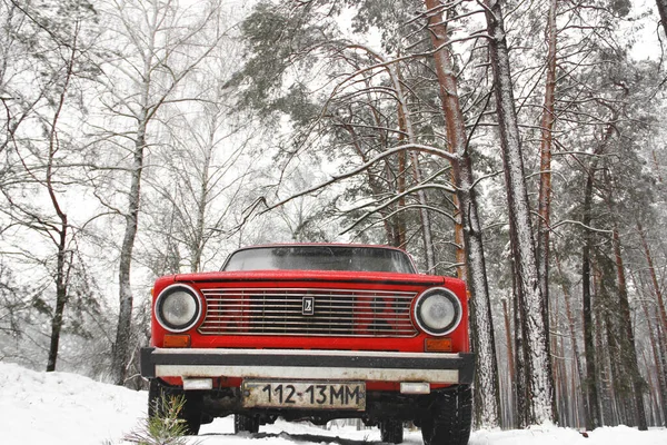 Чернигов Украина Января 2020 Года Старый Красный Автомобиль Ваз 21011 — стоковое фото