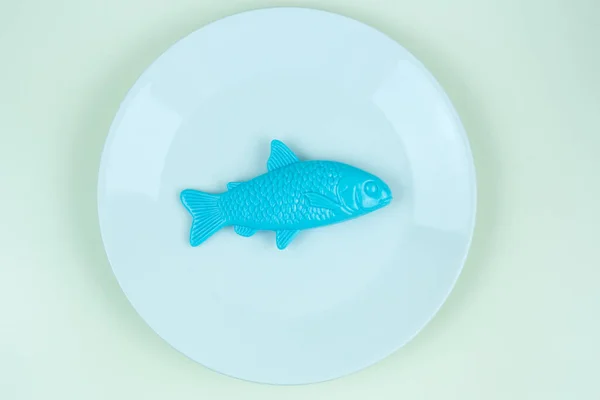 Niebieska Plastikowa Ryba — Zdjęcie stockowe