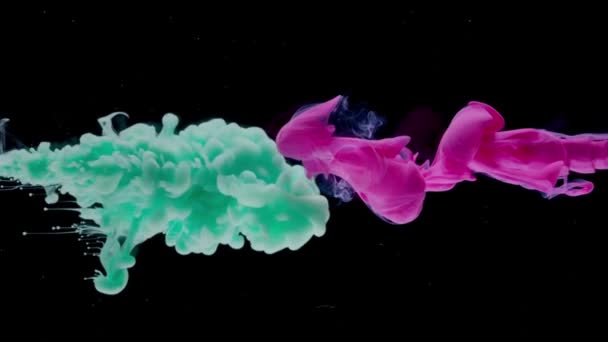 Roze Groene Inkt Verf Druppels Het Water Mengen Langzame Beweging — Stockvideo