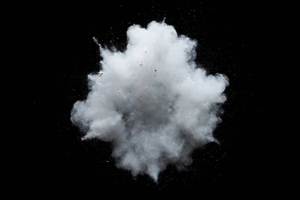 Siyah arka planda renkli barut patlaması. Kozmetikler patladı. Parçalı toz dokusu. Parlak bulut. Yüksek hız fotoğrafçılığı