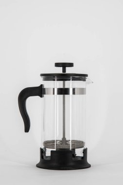 beyaz zemin üzerine kahve makinesi