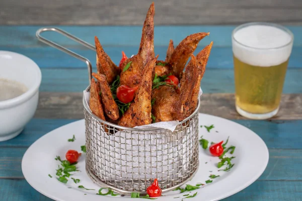 Fried Chicken Wing Served Sauce Glass Beer Blue Wood — Stock Photo, Image