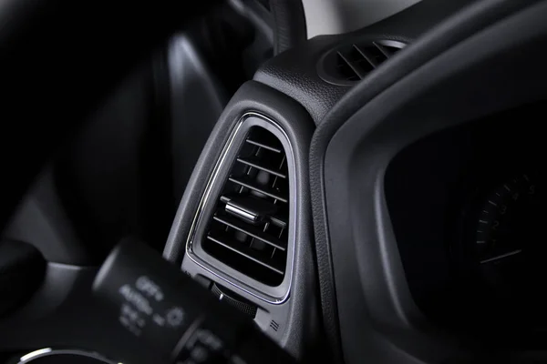 Κλιματισμό Αυτοκινήτου Ροή Του Αέρα Μέσα Στο Αυτοκίνητο Λεπτομέρεια Εσωτερικό — Φωτογραφία Αρχείου