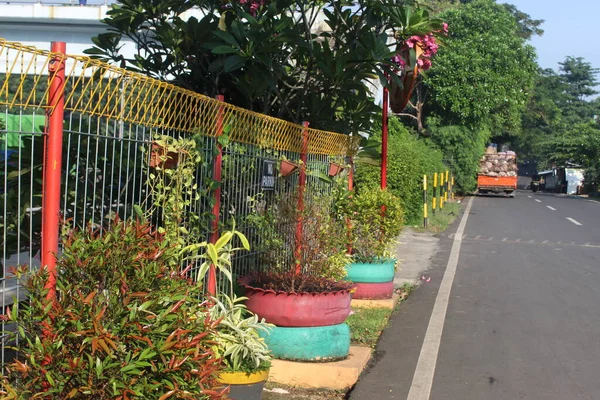 Zaparkujte Uprostřed Ulice Jakarta Park Zkrášlení Cesty Ekologický Program Pro — Stock fotografie