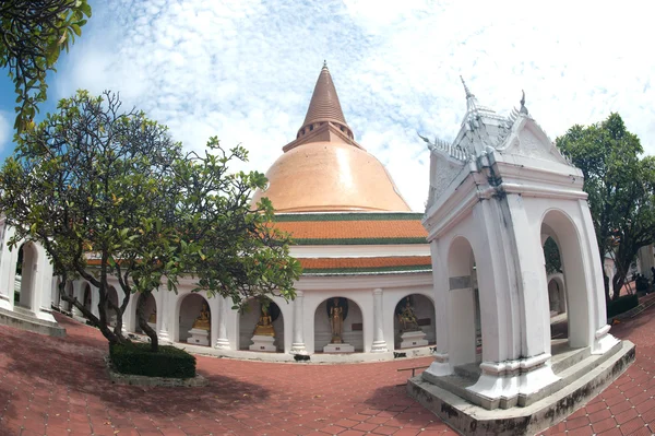 Phra Pathom Chedi jest wizytówką Nakhonpathom prowincja w Tajlandii. — Zdjęcie stockowe