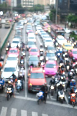 Trafik sıkışıklığı, vurdu, araba arka plan bulanık motosiklet trafikte, Len etkisi fişekleri..
