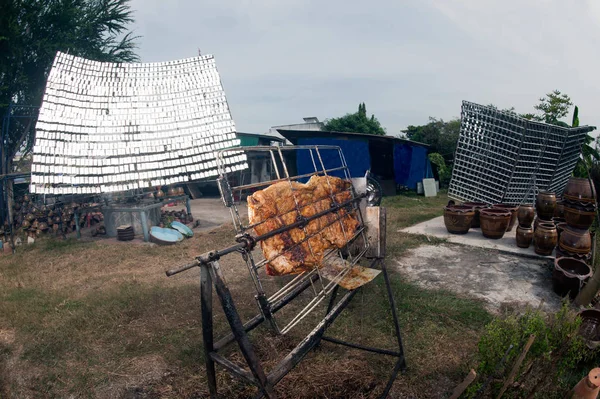 Solar-Barbacoas de cerdo de un vaso . —  Fotos de Stock