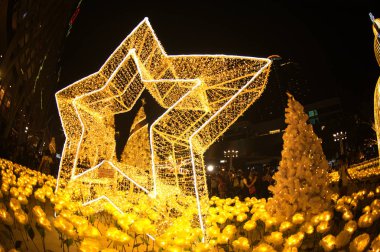 Işık Noel ağacı kutlama 2017 Bangkok, Tayland için güzel süslemeleri.