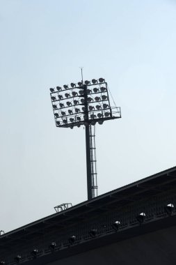 Stadyum aydınlatma direkleri
