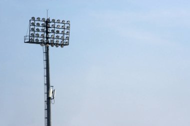 Stadyum aydınlatma direkleri