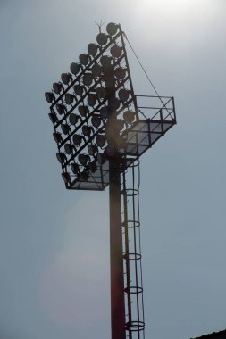 Stadyum aydınlatma direkleri