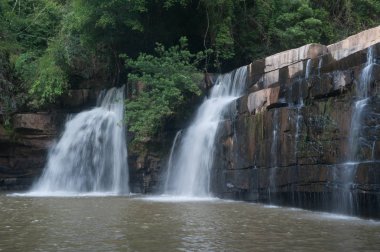 Kang Sopa şelale Tungsalanglung Milli Parkı'nda Tayland