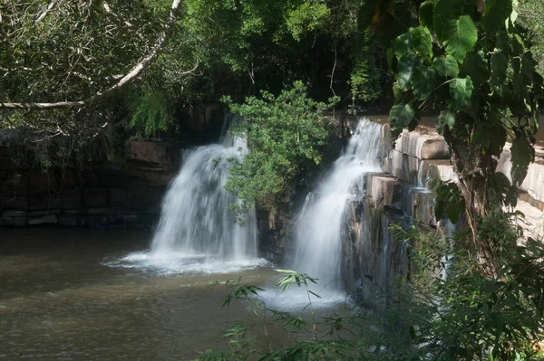 Cascada de Kang Sopa en el Parque Nacional Tungsalanglung en Tailandia — Foto de Stock