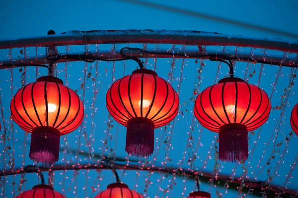 Chinese lanterns shine for New Year,Hanging for decorated. — Stock Photo, Image