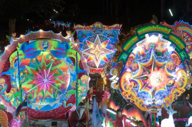 Geçit töreni Noel yıldız Festivali Sakon Nakhon, Tayland.