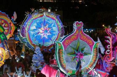 Geçit töreni Noel yıldız Festivali Sakon Nakhon, Tayland.