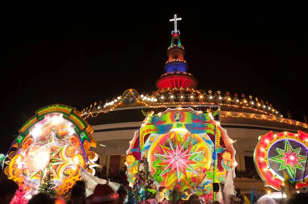 Parade of Christmas Star Festival in Sakon Nakhon, Thailand . — стоковое фото