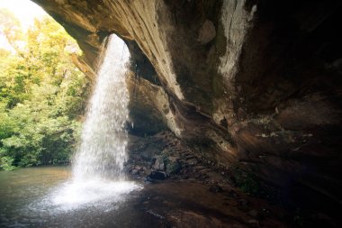 Chan şelale bazen Namtok uzun Ru (Waterf denir seslendirdi