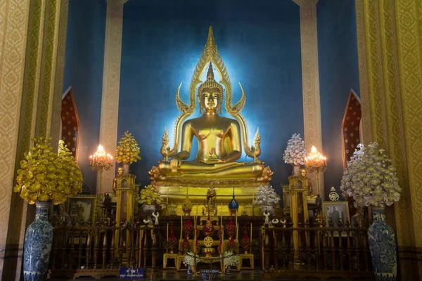 Phra Puttha Jinnarat Altar Principal Com Buda Sentado Wat Benchamabophit — Fotografia de Stock