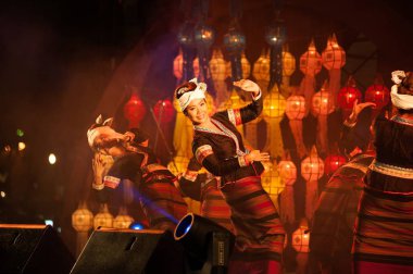 Tayland Kuzey bir geleneksel dans dans çivi kaplı..