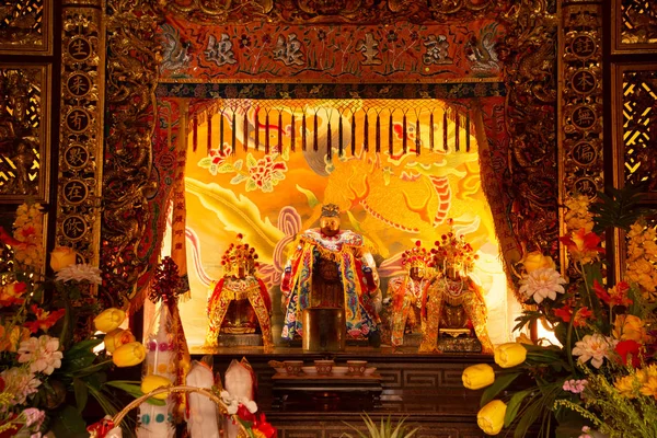 Belles Statues Dieux Guanyin Dans Sanctuaire Chinois Est Lieu Culte — Photo