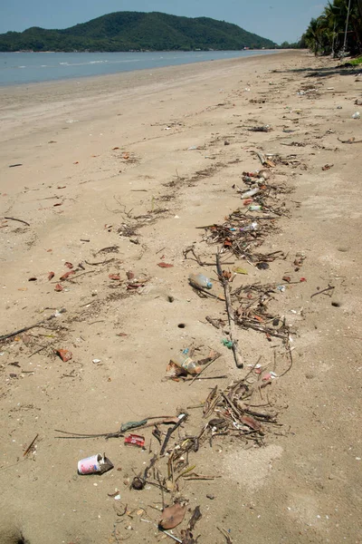 Ecological Concept Beach Pollution Plastic Bottles Other Trash Sea Beach — Stock Photo, Image