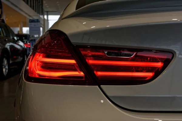 Detalle en la luz trasera de un coche . —  Fotos de Stock