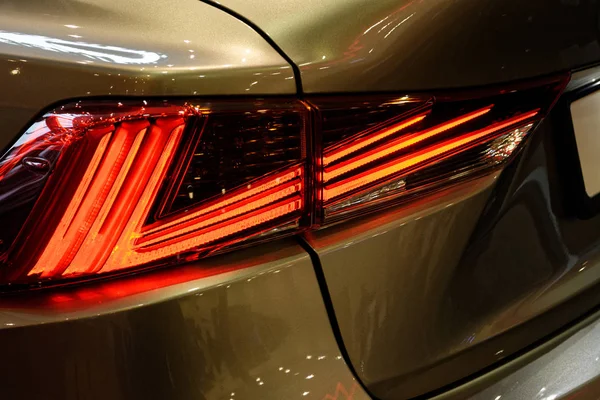 Detalle en la luz trasera de un coche . —  Fotos de Stock